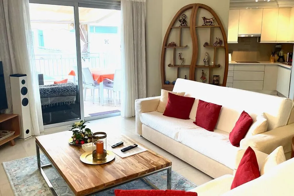Luxurioese Duplex Ferienwohnung In Sehr Ruhiger Wohnanlage Mit Meerblick Palm-mar