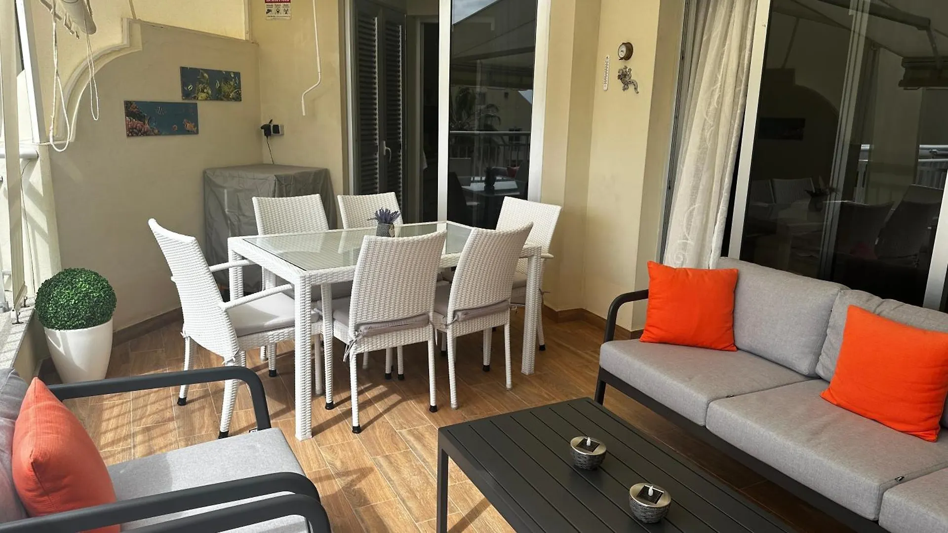 Luxurioese Duplex Ferienwohnung In Sehr Ruhiger Wohnanlage Mit Meerblick Palm-mar